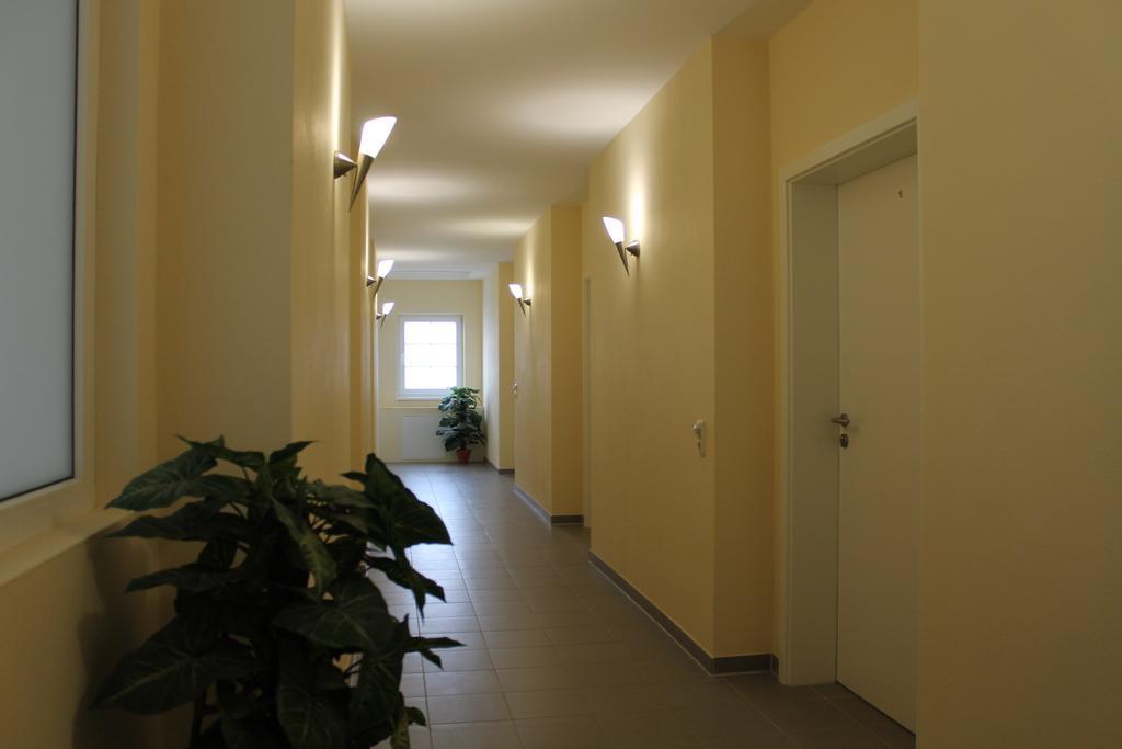 Hotel Pension Schwerin-Haus Schreiber Schwerin  Ngoại thất bức ảnh