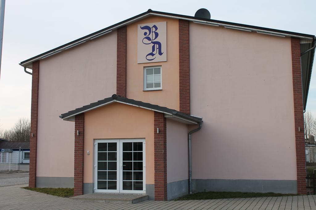 Hotel Pension Schwerin-Haus Schreiber Schwerin  Ngoại thất bức ảnh